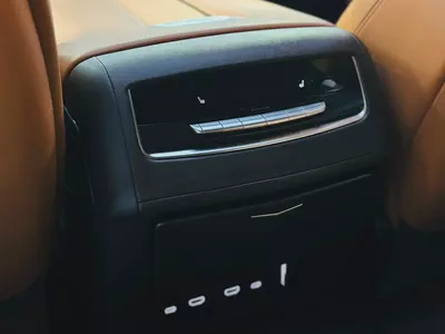 كاديلاك اسكاليد Premium Luxury موديل 2021 وارد أمريكي | أسود ملكي | Cadillac Escalade Premium Luxury-3
