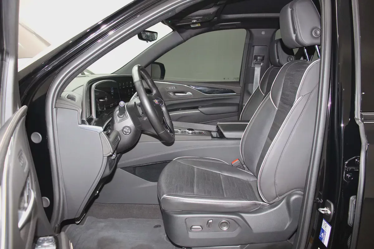 Brand New 2024 Cadillac Escalade ESV | GCC Specs | Full Option-4-4
