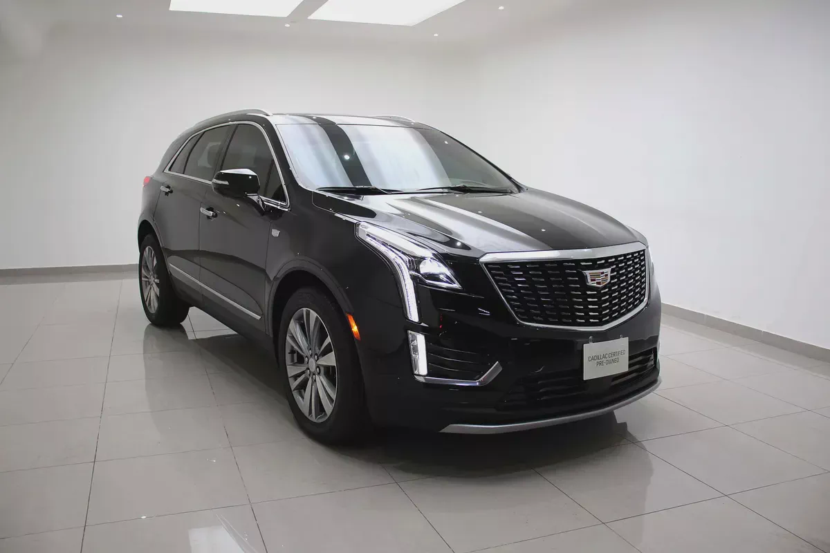 XT5 Premium Lux. AWD 3.6L Platinum Package