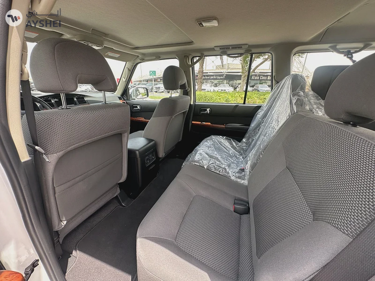 Nissan Safari الأسطورة  GCC 2024 5 years warranty( Manual Transmission)-5-5