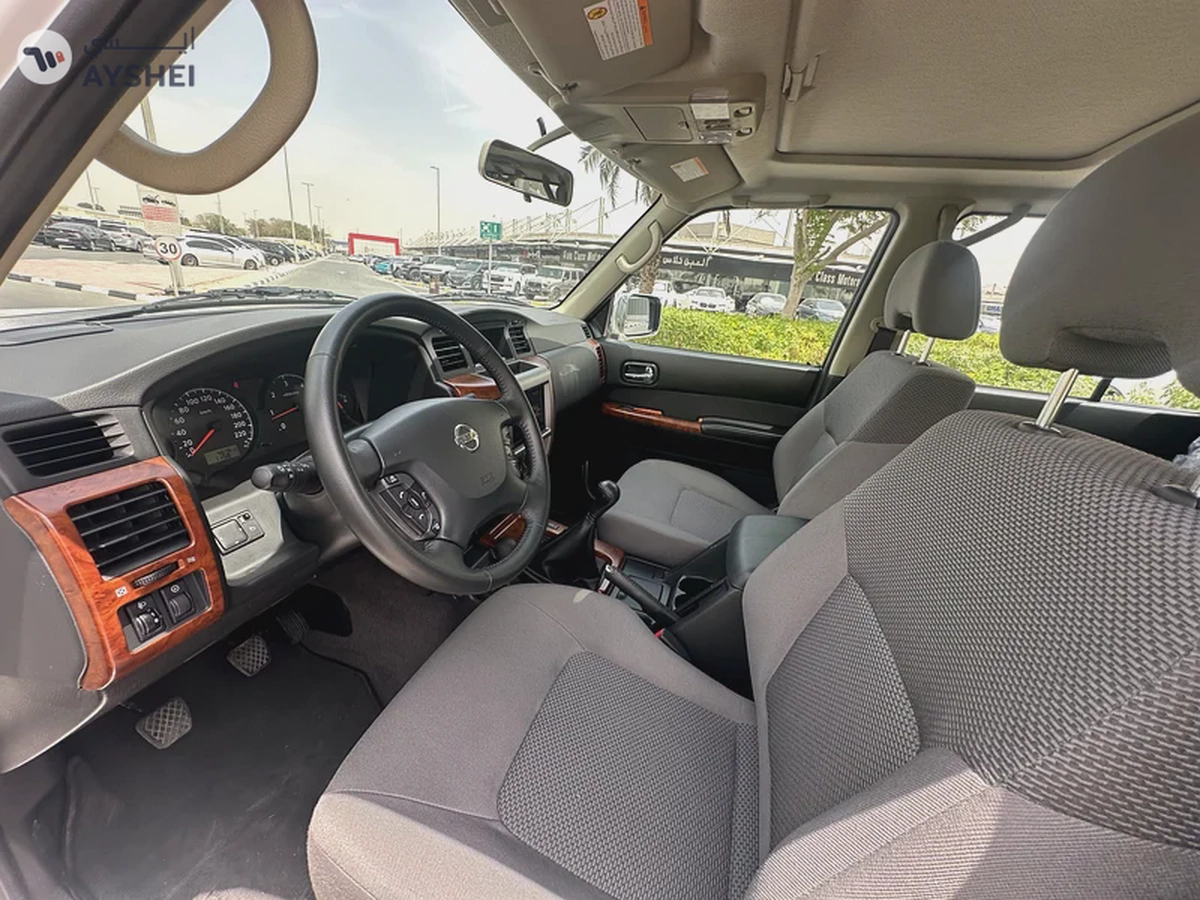 Nissan Safari الأسطورة  GCC 2024 5 years warranty( Manual Transmission)-6-6