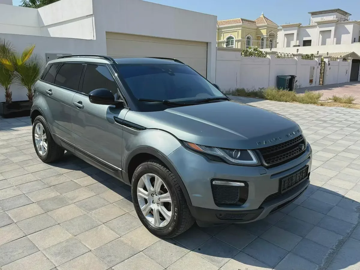 2017 Range Rover Evoque SE-Excellent Condition