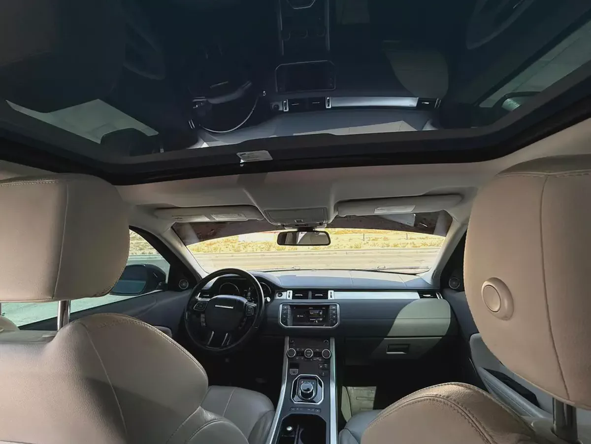 2017 Range Rover Evoque SE-Excellent Condition-8-8