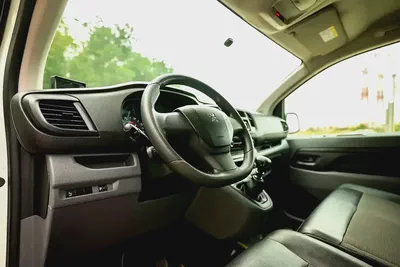 Peugeot Expert | Delivery Van | Manual Diesel | GCC Specs | Ref#P24052-9