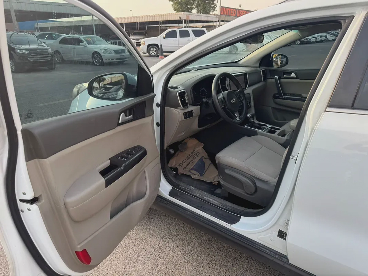 KIA SPORTAGE-5-5