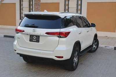 Toyota Fortuner-2021-89000KM-GCC SPECS-EXCELLENT CONDITION-3