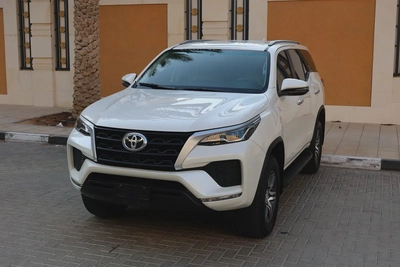 Toyota Fortuner-2021-89000KM-GCC SPECS-EXCELLENT CONDITION-4