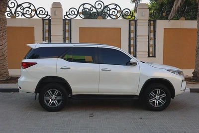 Toyota Fortuner-2021-89000KM-GCC SPECS-EXCELLENT CONDITION-8