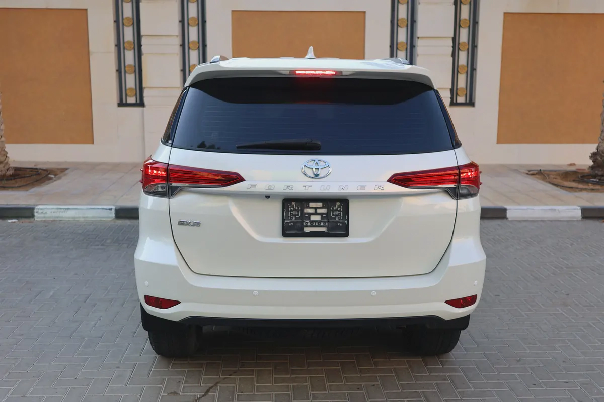 Toyota Fortuner-2021-89000KM-GCC SPECS-EXCELLENT CONDITION-7-7