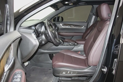 2022 Cadillac XT6 Premium Luxury - GCC Specs - Excellent Condition-8