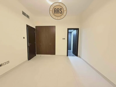 SPACIOUS & ELEGANT 2BHK | STORAGE AREA | ALL AMENITIES PARKING-5