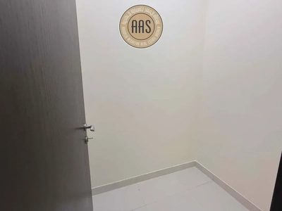 SPACIOUS & ELEGANT 2BHK | STORAGE AREA | ALL AMENITIES PARKING-7