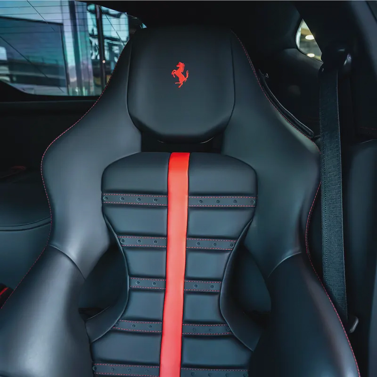 2018  FERRARI  812  SUPERFAST  DONE 5000KM-11-11