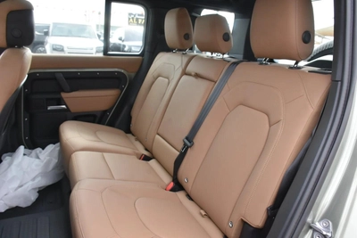 LAND ROVER DEFENDER P400 XDYNAMIC HSE 2025 | GREEN-15