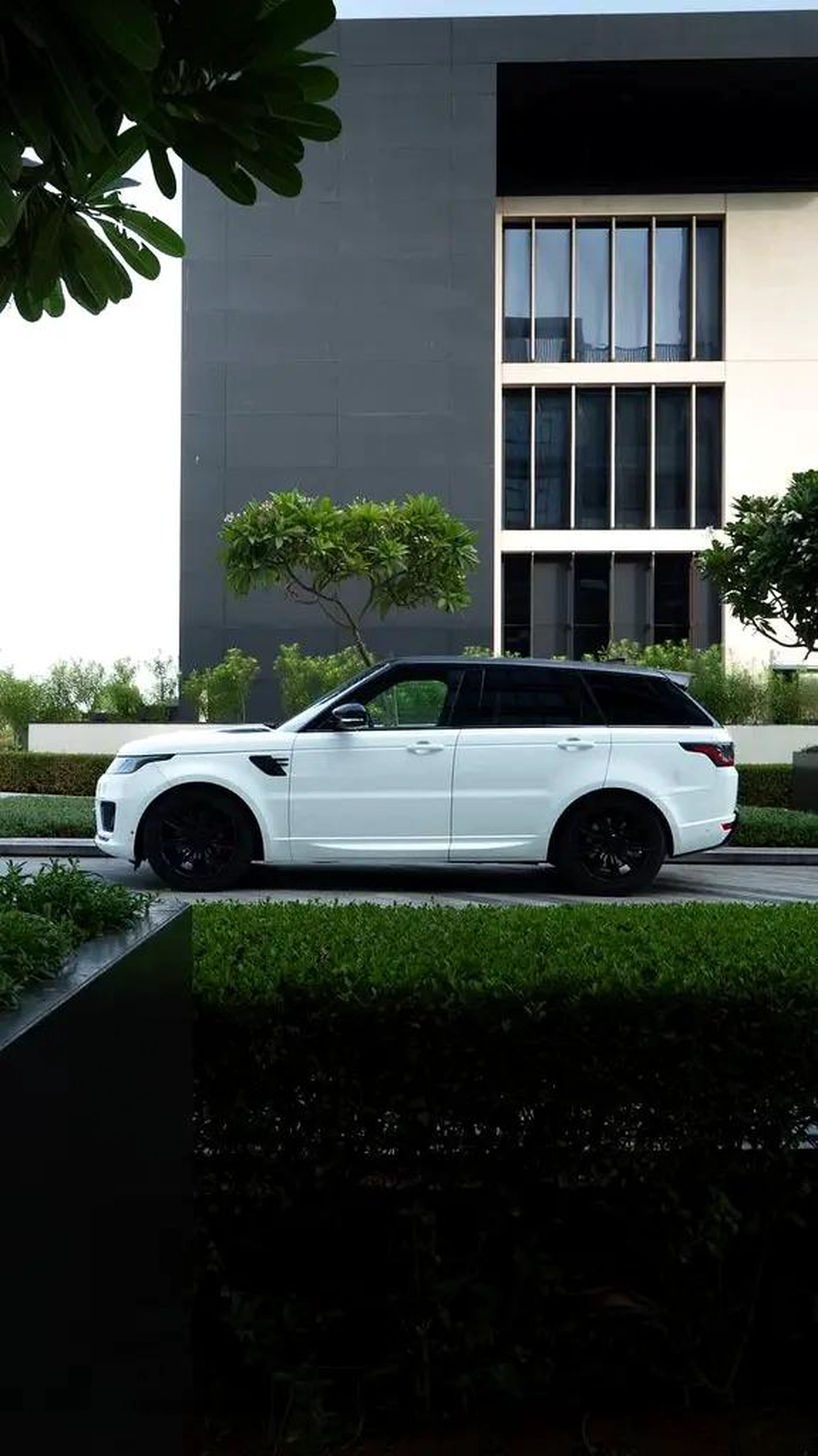 2020 Land Rover Range Rover Sport SE - American Specs-2-2