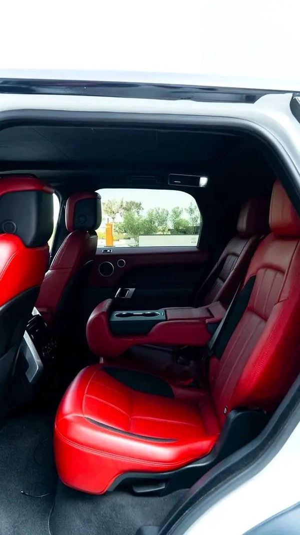 2020 Land Rover Range Rover Sport SE - American Specs