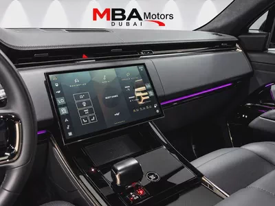 2025 Range Rover Sv  - 21,000 kms-9