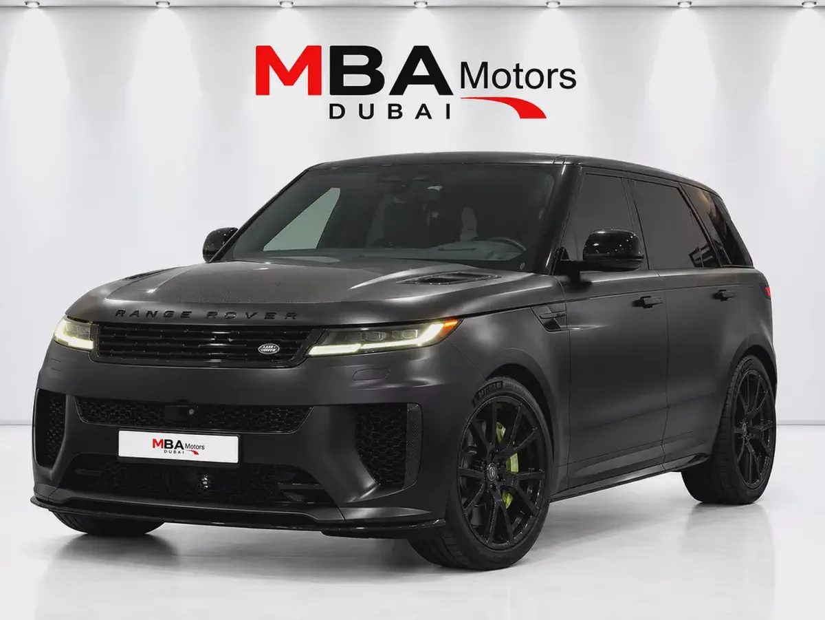 2025 Range Rover Sv  - 21,000 kms