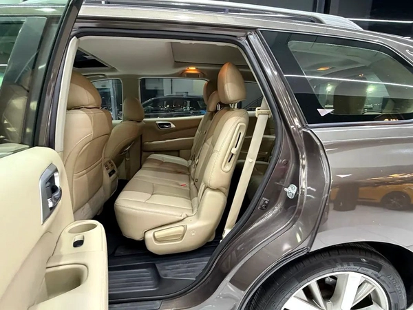 Nissan Pathfinder SV 2016 GCC Specs - original paint