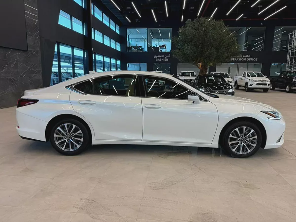 لكزس ES 350 بريمير - موديل 2025 - ضمان الوكيل-3-3