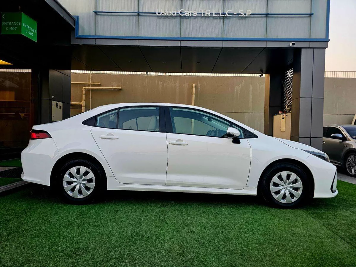 Toyota Corolla XLI GCC 1.6L/ LOW MILEAGE/ CRUISE CONTROL/  FUTTAIM CAR-3-0