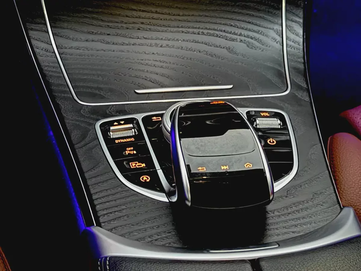 MERCEDES-BENZ E200 | 2019 | GCC | 2.0L TURBO | GCC-13-13