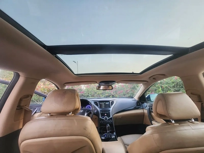 Hyundai Azera 2015  Panoramic sunroof  V6 3.0L|| GCC specs || well maintained-9