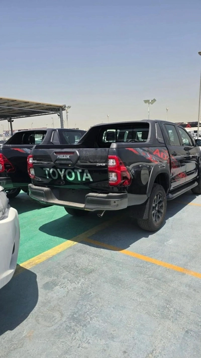 Toyota Hilux ADVENTURE 4.0L V6 PETROL 2025 GCC-3