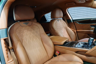 Bentley Continental Flying Spur V8 2022-7
