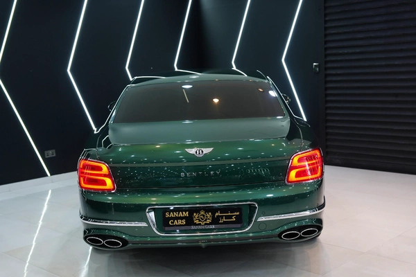 Bentley Continental Flying Spur V8 2022