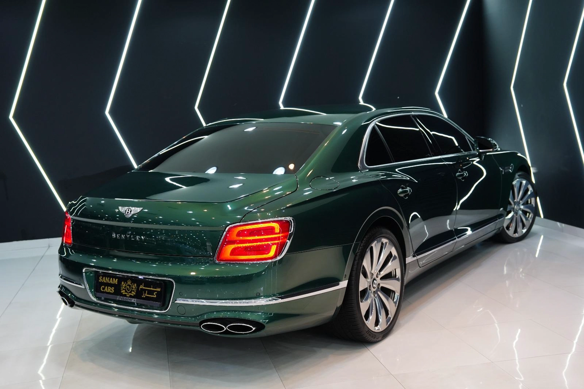 Bentley Continental Flying Spur V8 2022-13-13