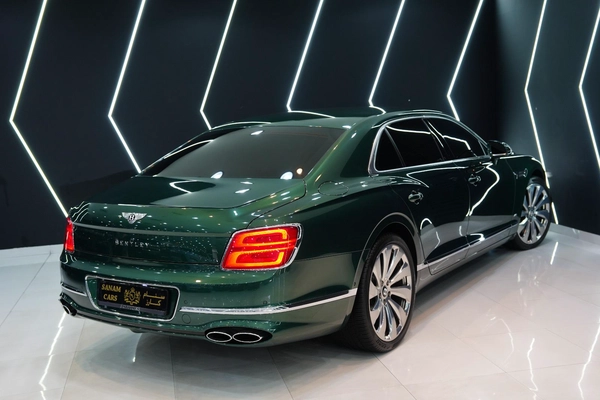 Bentley Continental Flying Spur V8 2022