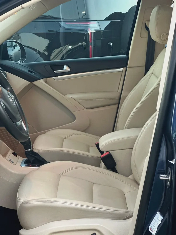 Volkswagen Tiguan Highline | TSI 4Motion | 2016 | GCC | 91,000 km | Blue / Beige | Single Owner