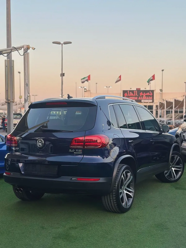 Volkswagen Tiguan Highline | TSI 4Motion | 2016 | GCC | 91,000 km | Blue / Beige | Single Owner