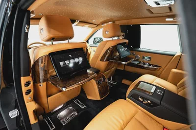 2025 Rolls-Royce Phantom Standard | GCC Specs | Immaculate Condition-12