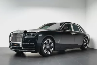 2025 Rolls-Royce Phantom Standard | GCC Specs | Immaculate Condition-1