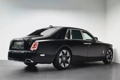 2025 Rolls-Royce Phantom Standard | GCC Specs | Immaculate Condition-2