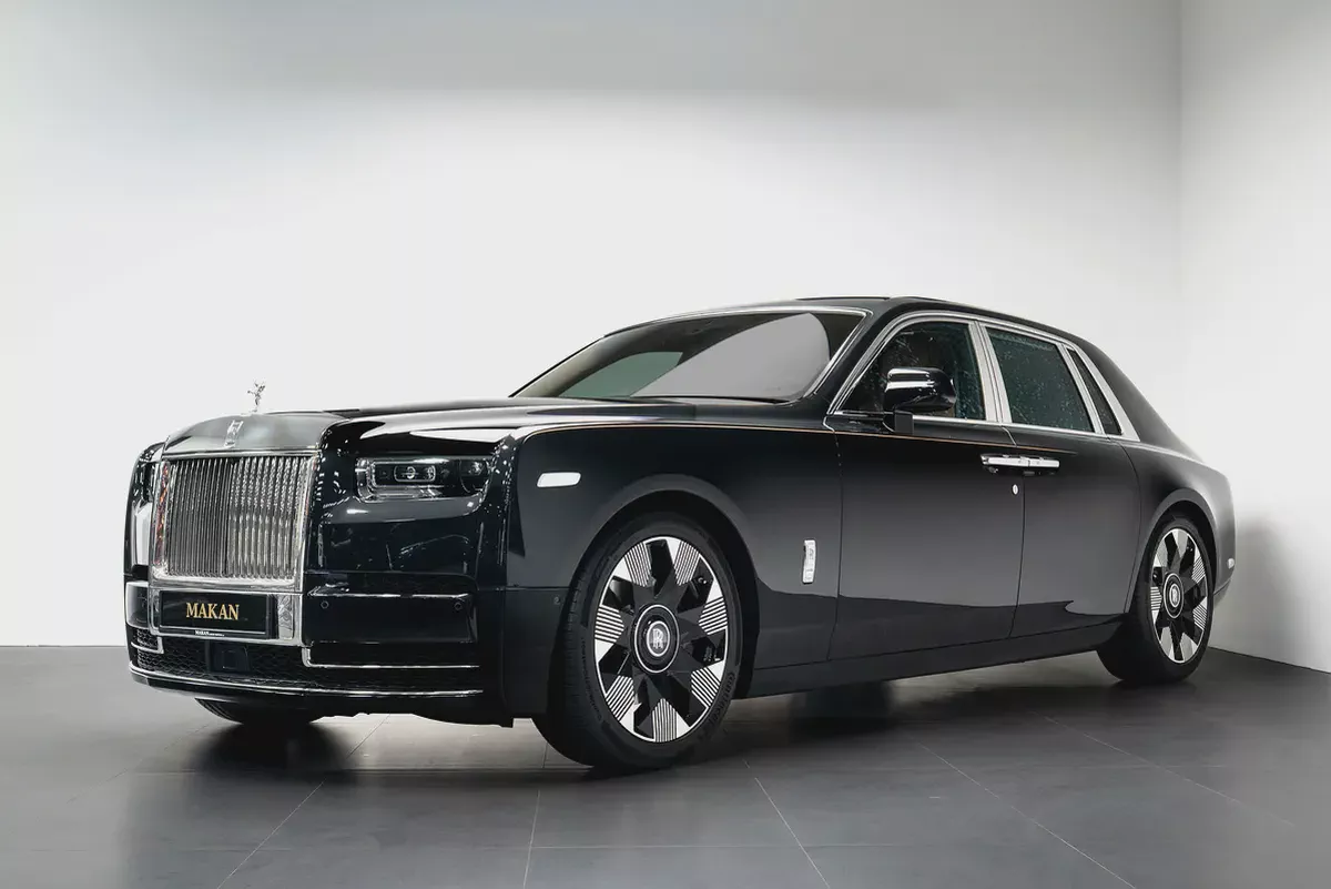 2025 Rolls-Royce Phantom Standard | GCC Specs | Immaculate Condition-1-1