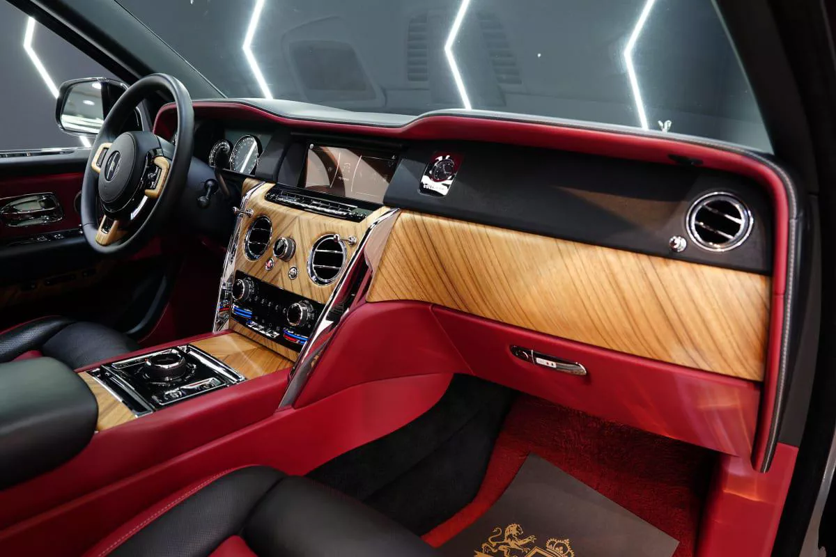 Rolls-Royce Cullinan-9-9
