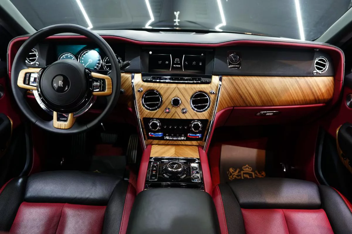 Rolls-Royce Cullinan-14-14