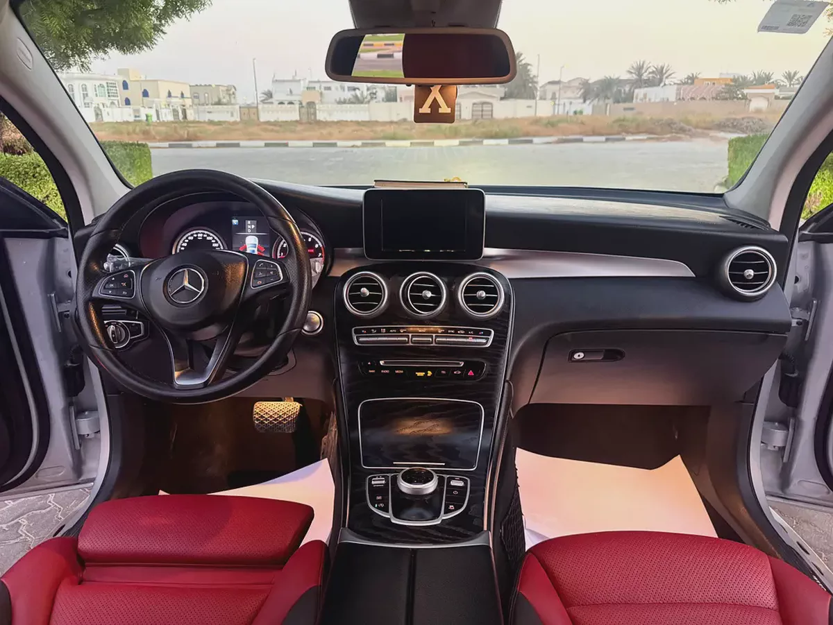 2018 Mercedes-Benz GLC 300 Coupe - Sporty Luxury-10-10
