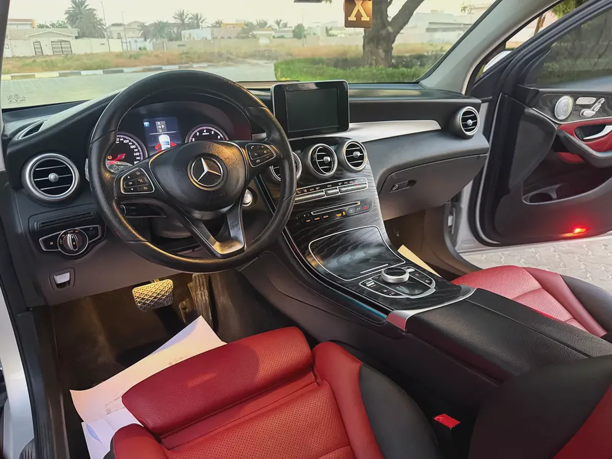 2018 Mercedes-Benz GLC 300 Coupe - Sporty Luxury-11-11