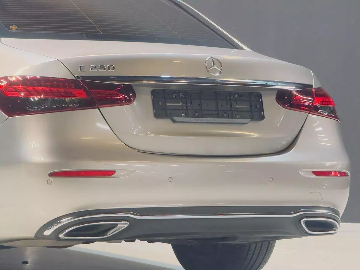 Mercedes Benz E250 STANDARD-4-0