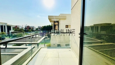 Modern 3 Bedroom Villa in Damac Hills-13