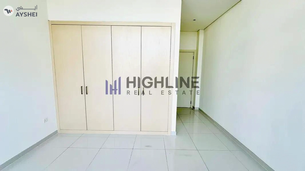 Modern 3 Bedroom Villa in Damac Hills-3-3
