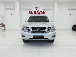 نيسان باترول SE V6 فضي / اسود خليجي Nissan Patrol SE V6 2018 - GCC Specs - Excellent Condition