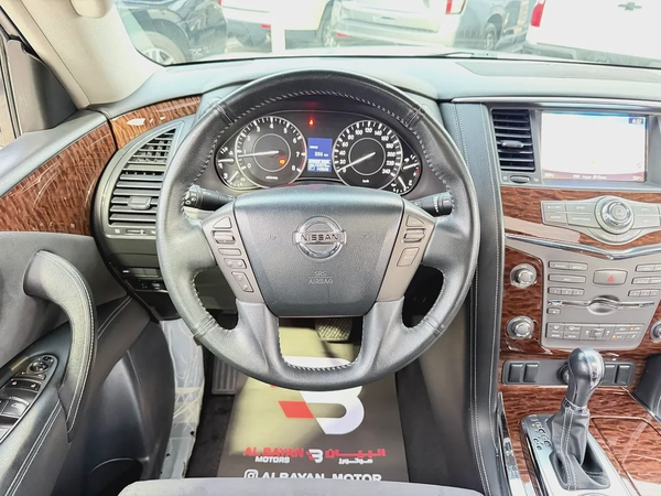 نيسان باترول SE V6 فضي / اسود خليجي Nissan Patrol SE V6 2018 - GCC Specs - Excellent Condition