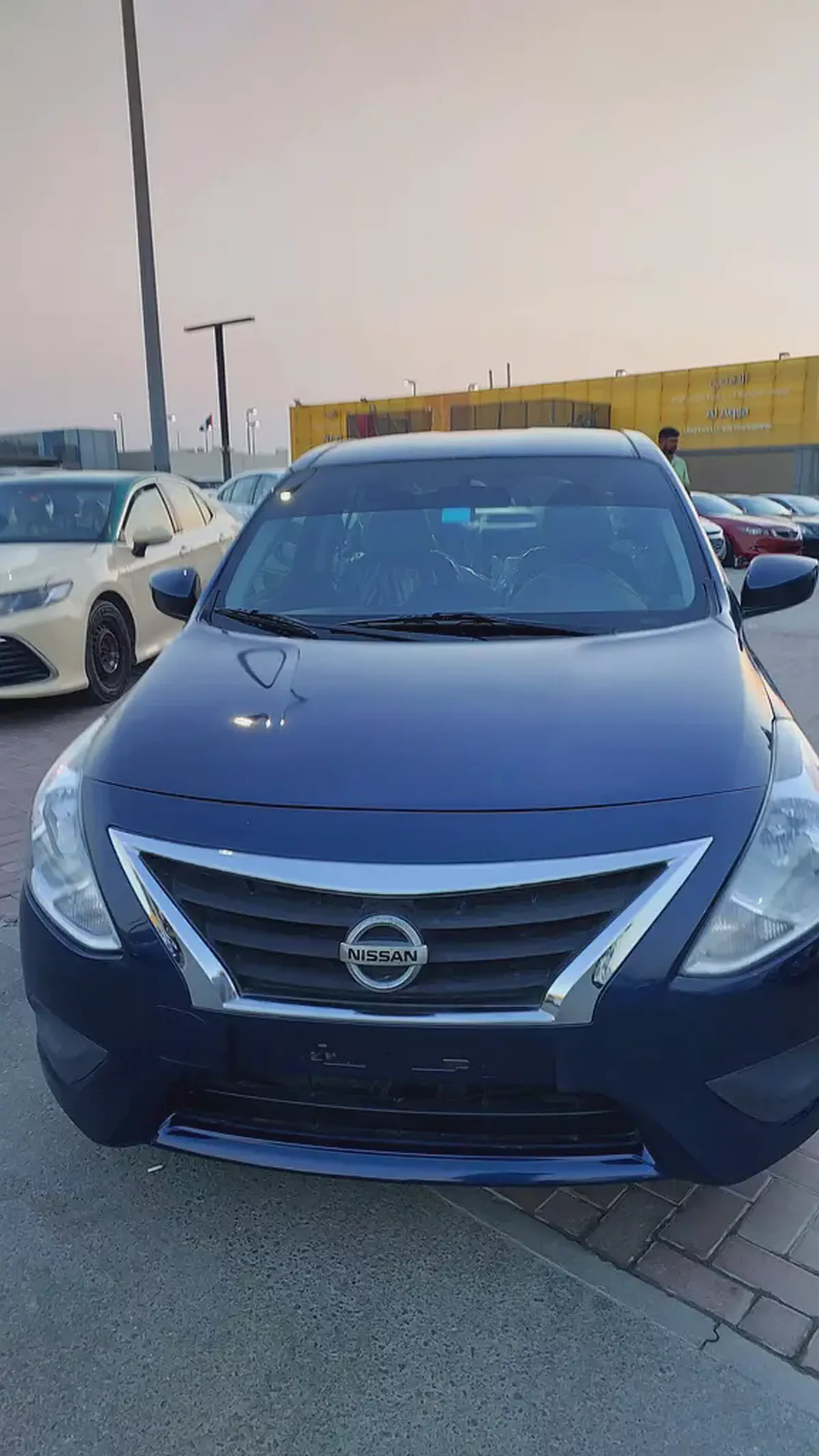 Nissan Versa SV 2019 American Specs-14-14