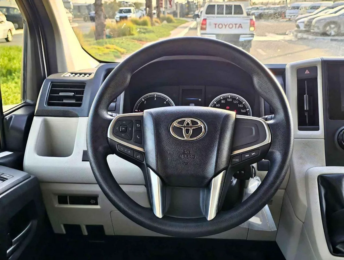 Toyota Hiace GL TOYOTA HIACE HIGHROOF DX  M/T / 2.8L V4 DIESEL BLACK BUMPER / DVD CAMERA  (CODE # HRDMDA )-14-0