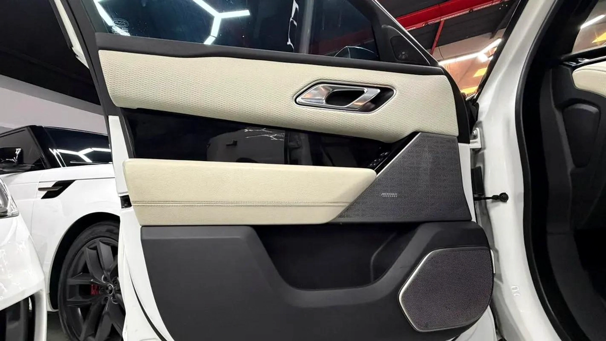 AED 1604/M | Velar P380 R Dynamic | GCC Specs | Warranty-13-13